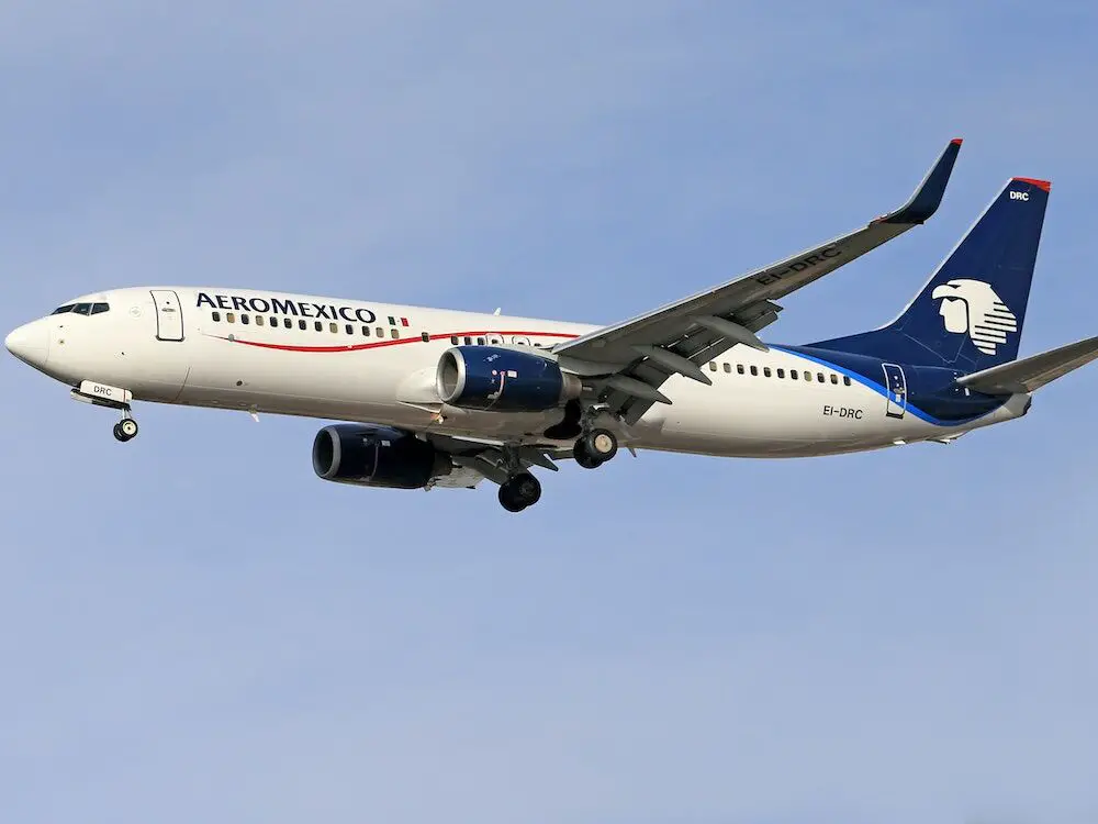 Aeromexico plane