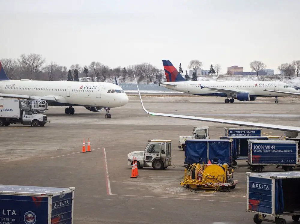 Delta Air Lines Connecting Flights