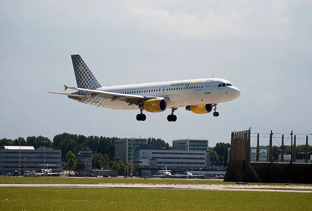 Vueling Connecting Flights