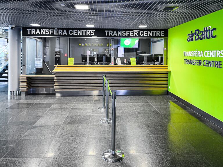 Airport Facilities and Areas Connecting Flights Guide