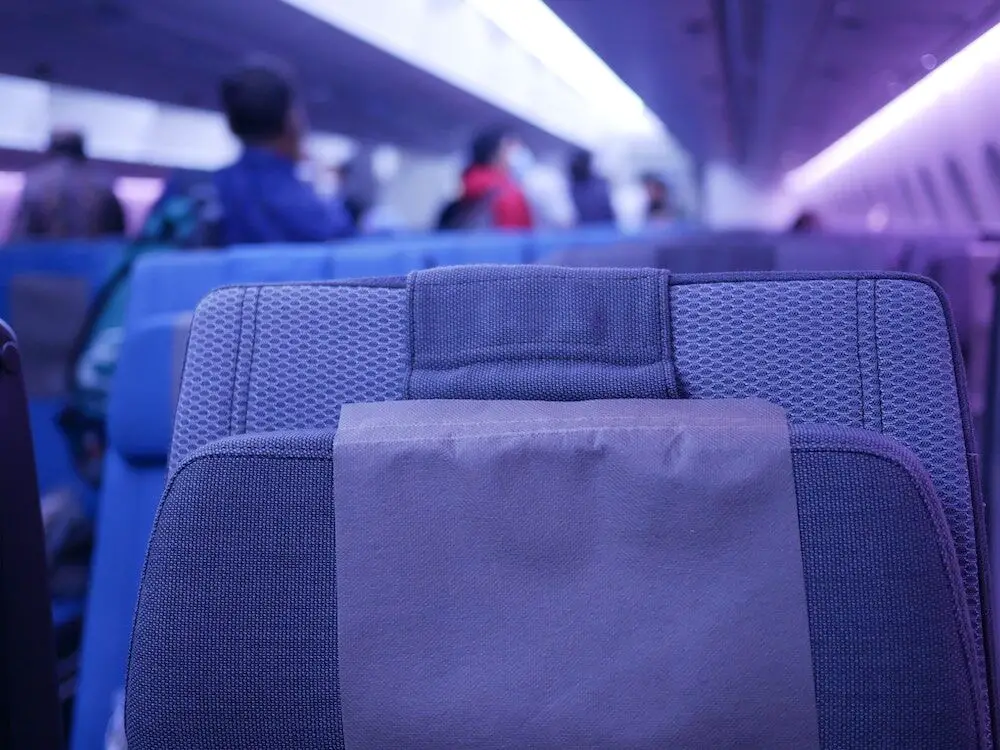 Choosing a seat on a plane